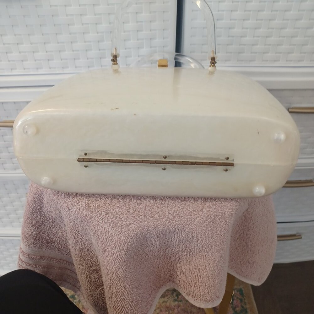 Vintage Lucite Box Purse Circa 1950s.  Lewisid Jewel Llewellyn INC NYC - Picture 8 of 15